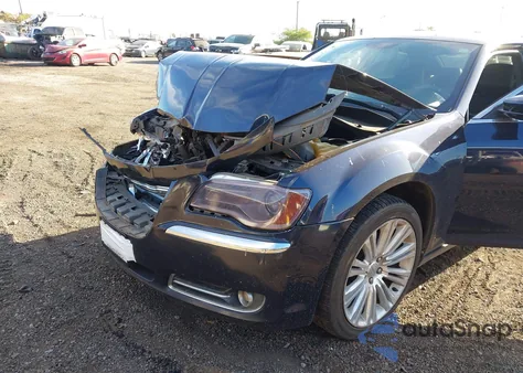 2011 Chrysler 300 Limited из США, поврежденный, VIN 2C3CA5CG3BH573543